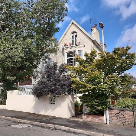 Holland House Apartment New Brighton Bagian luar foto