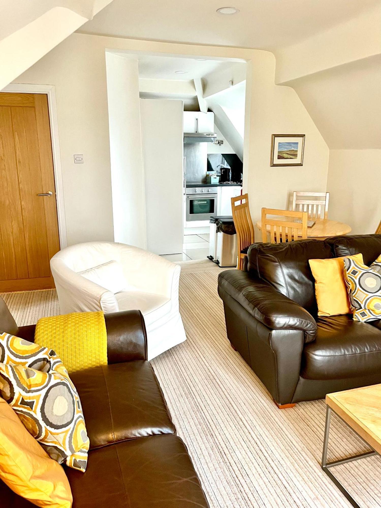 Holland House Apartment New Brighton Bagian luar foto